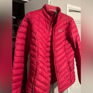 Mountain Hardwear hot pink down and feather filling winter coat